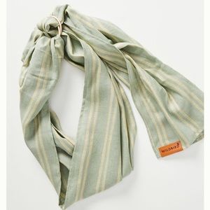Wildbird linen sling baby carrier- light aqua